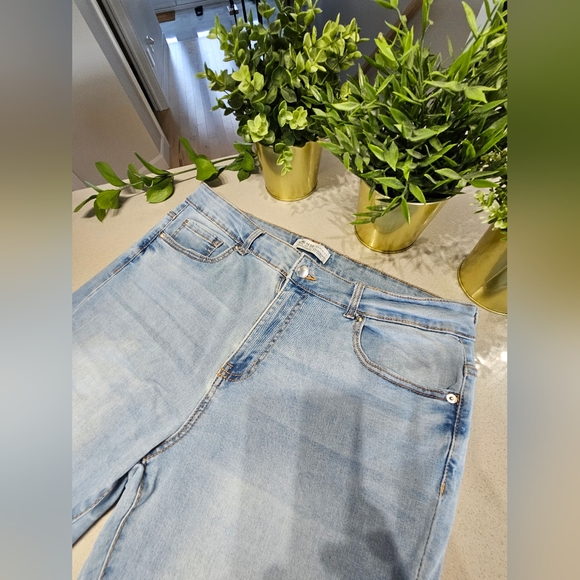 NWOT PRIMARK Très beau jeans skinny neuf et extensible bleu clair - Picture 3 of 7